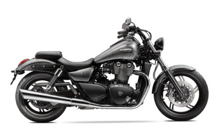 Triumph: новые цвета и одна спецверсия